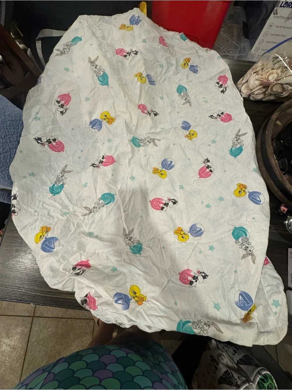 Vintage Looney Tunes Crib sheet